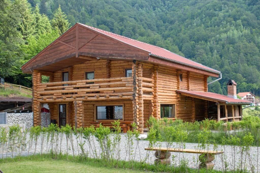 Resort 7 Crai - Cabana Tamas Zărneşti Esterno foto