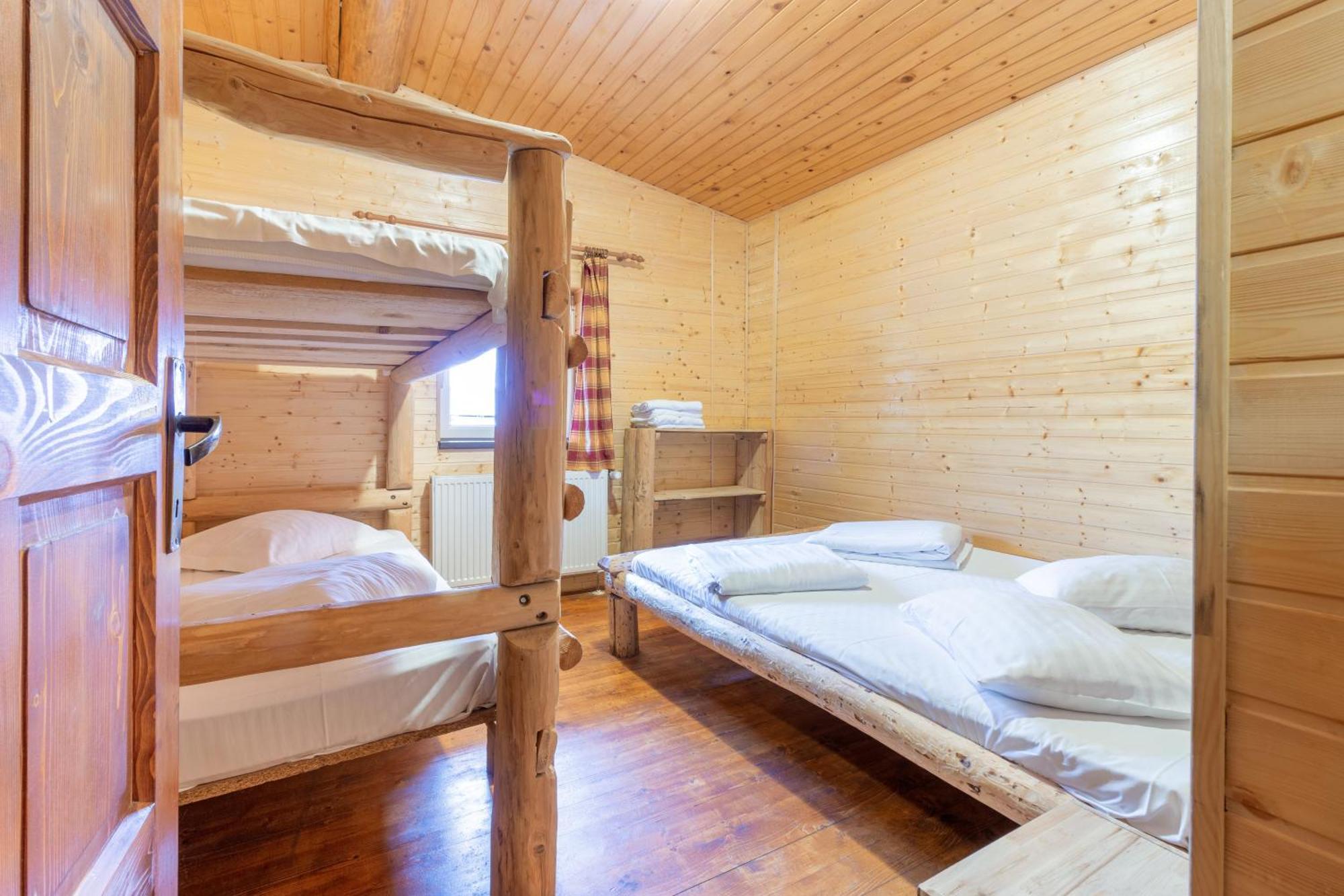 Resort 7 Crai - Cabana Tamas Zărneşti Esterno foto